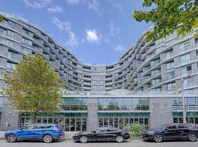1 Edgewater Dr