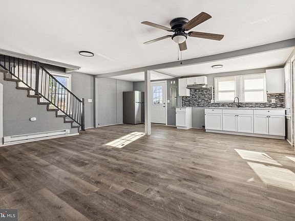 5th image of 59 Mulford Ave