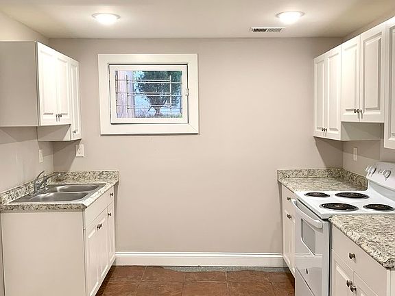 3rd image of 1337 S 4th St APT 8