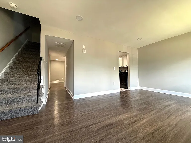 2819 Banks Ct — Photo 11