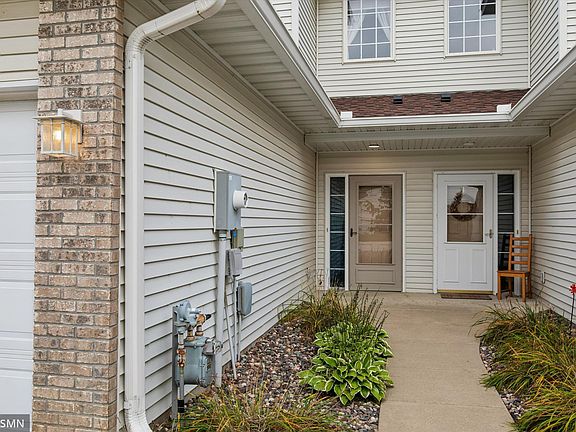 3rd image of 318 Archibald Ln