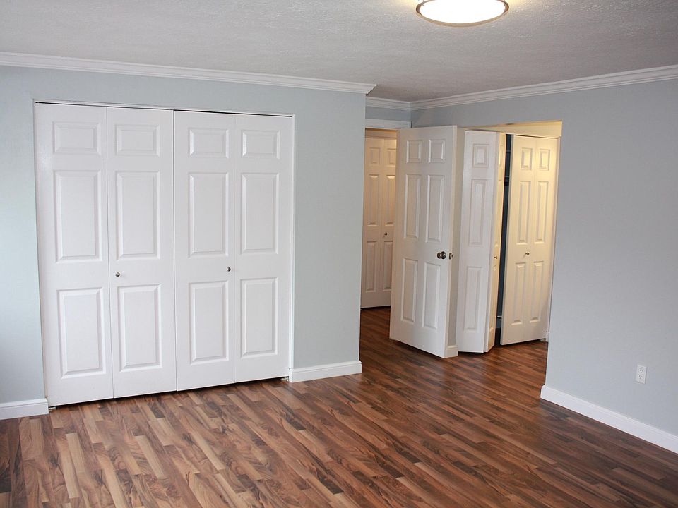 2nd image of 202 Timber Ln