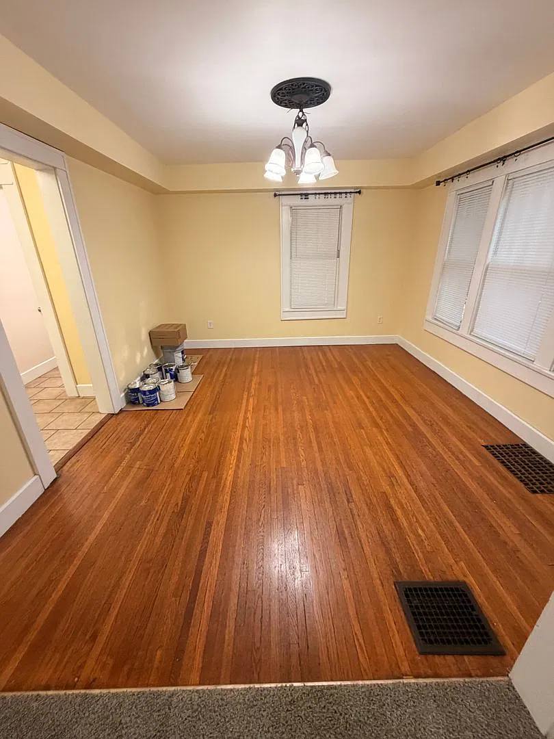 3 Bedroom House Near IU Bloomington Campus — Photo 4