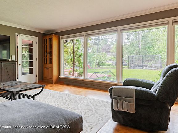 5th image of 1145 Abbot Rd
