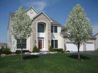 9290 Addington Pl, Powell, OH 43065