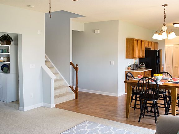 5th image of 3541 S Glasgow Cir