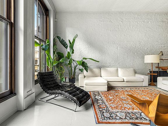 3rd image of 458 Broome St APT 3