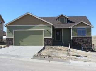 2306 Big Lost Dr, Gillette, WY 82718