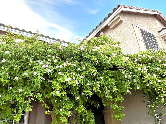 5th image of 5945 Moon Garden St