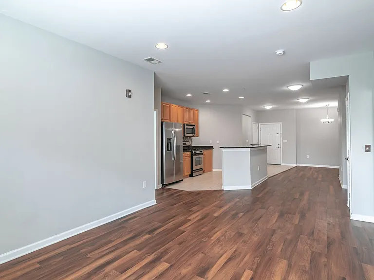 Cranford Crossing Apartment Homes — Photo 6
