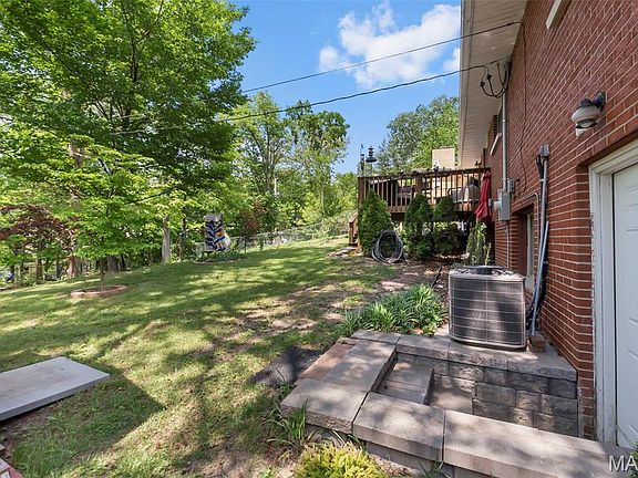 5th image of 1439 Price Dr