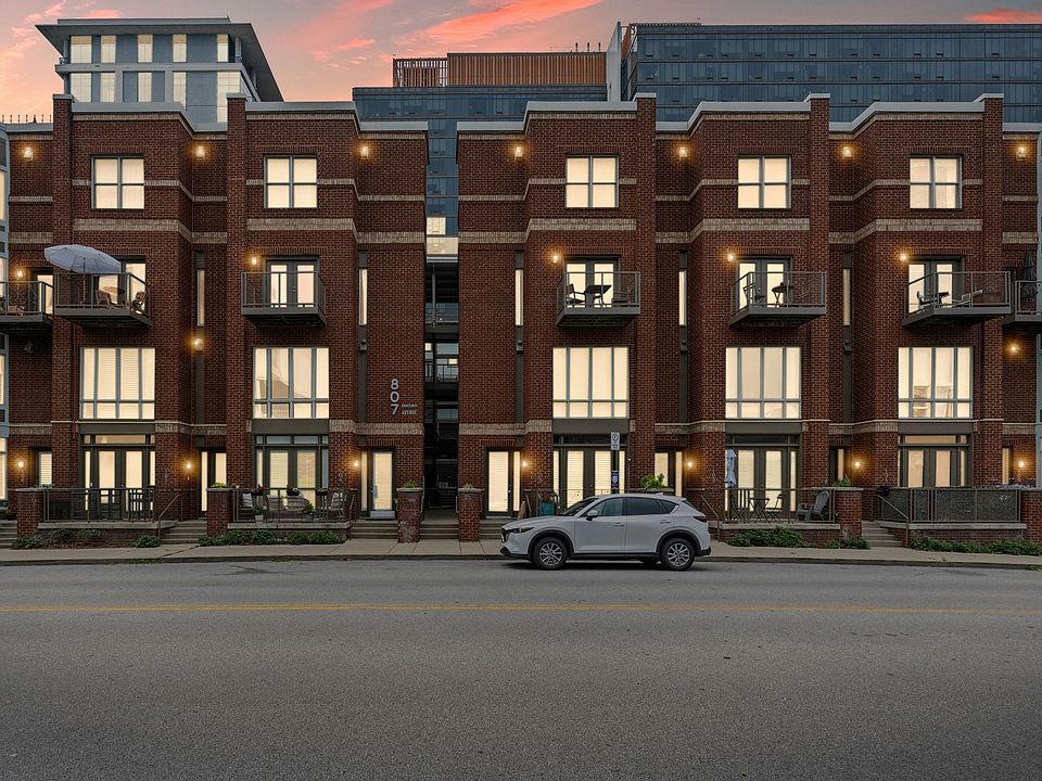 1st image of 807 18th Ave #414