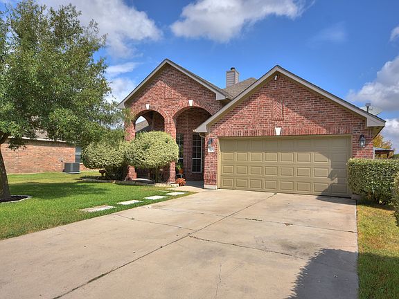 2nd image of 318 Swenson Dr