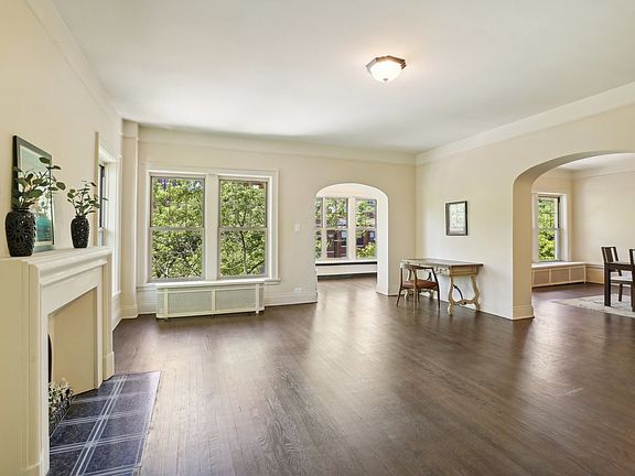 5th image of 5345 S Hyde Park Blvd APT 3