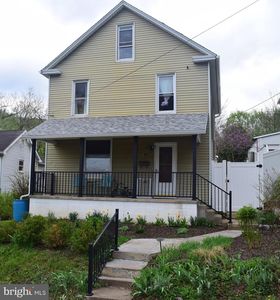 299 W Beaver St, Bellefonte, PA, 16823