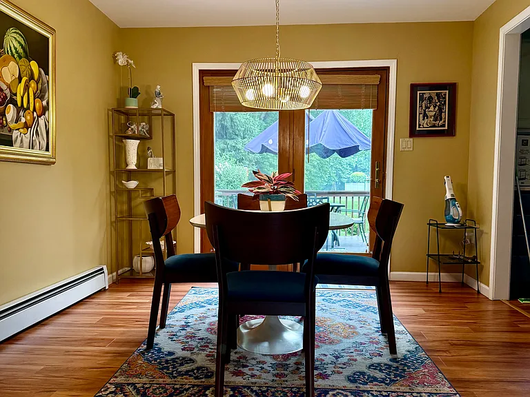 40 Simmons Ln — Photo 8