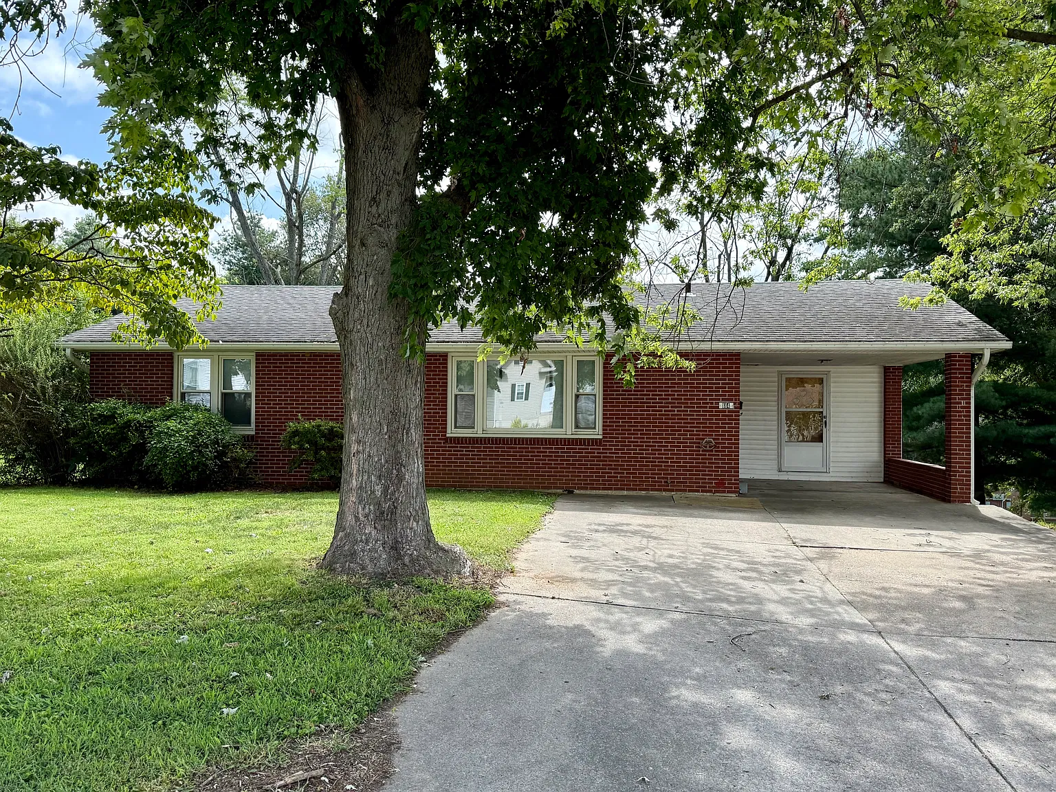 3 bed, 2.5 bath, 1368 sqft, $1,500 — Photo 1