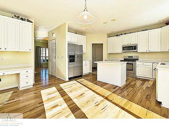 5th image of 5389 Burcham Dr