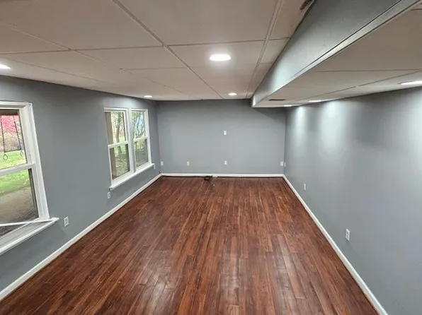 7403 Old Chapel Dr, Bowie, MD 20715