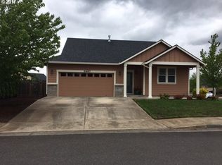 51657 SE 8th St, Scappoose, OR 97056