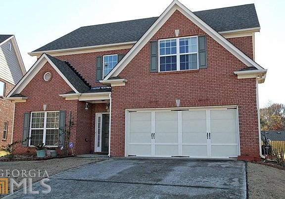 2nd image of 939 Pine Cove Dr