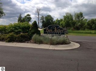 S Bay Valley Dr, Suttons Bay, MI 49682