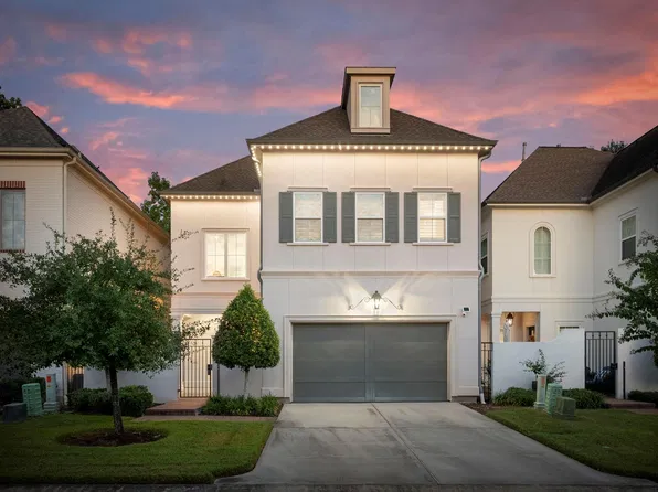 123 Hickory St, Conroe, TX 77384