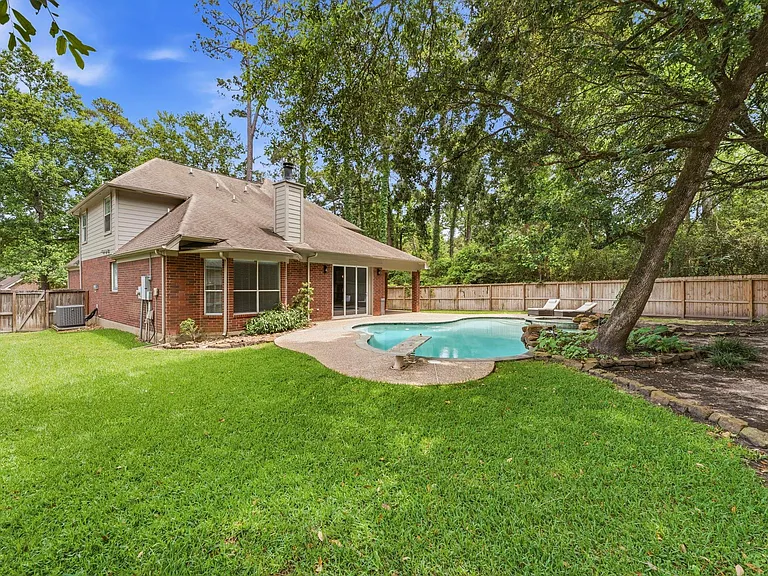 138 W Stockbridge Landing Cir — Photo 44