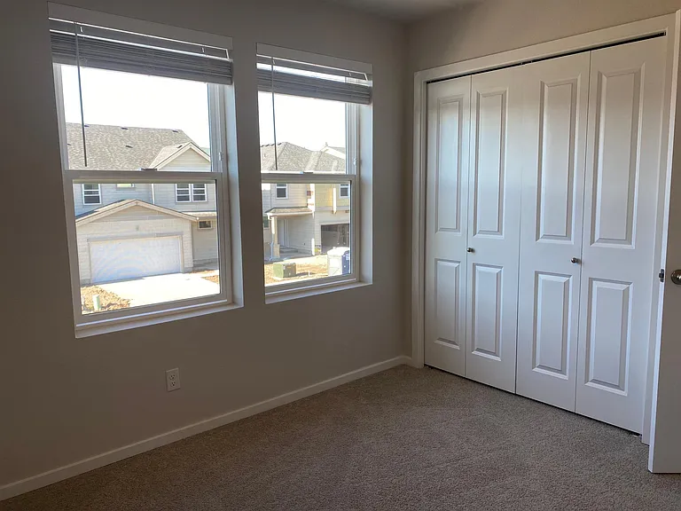 Additional picture of 2nd bedroom