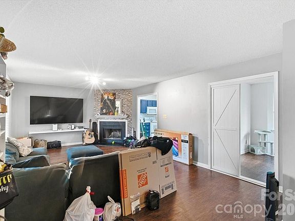 5th image of 15927 Lawyers Rd