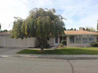 802 S 46th Ave, Yakima, WA 98908