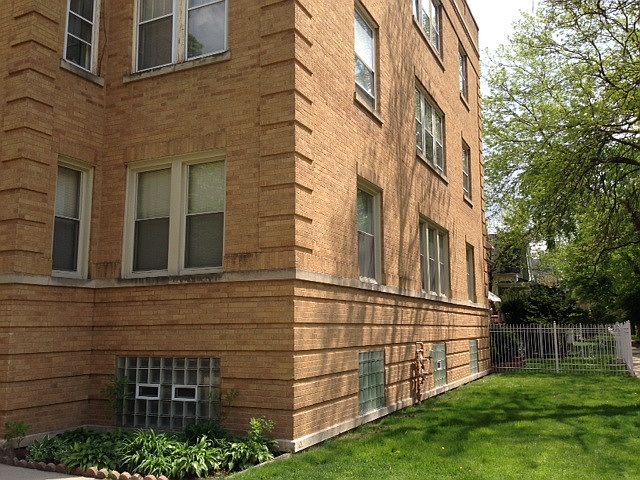 1st image of 3721 W Cullom Ave #2
