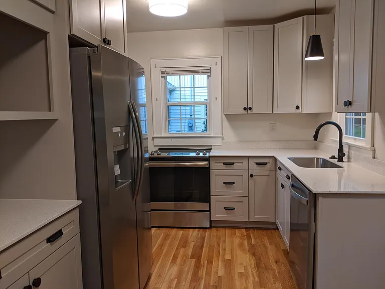 905 Gertrude Ave — Photo 11