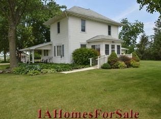 3754 N Marion Rd, Alburnett, IA 52202