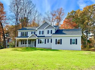 11 Woodshire Ct, Ballston Lake, NY 12019