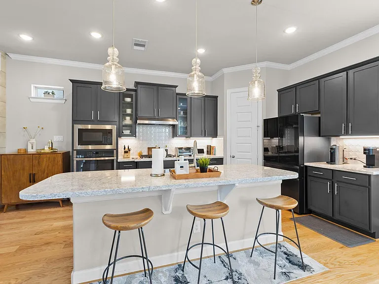 4004 Centre Meadow Way — Photo 15