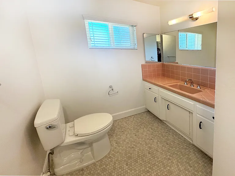 9655 Jimzel Rd — Photo 11