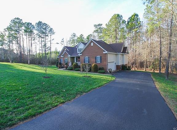 4th image of 7430 Arabella Dr