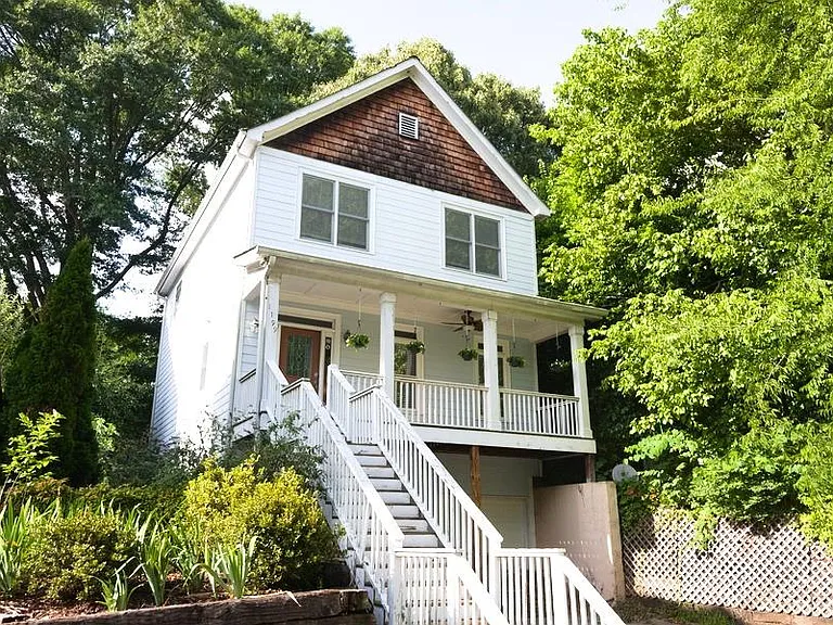 1199 Foster Pl NW — Photo 1