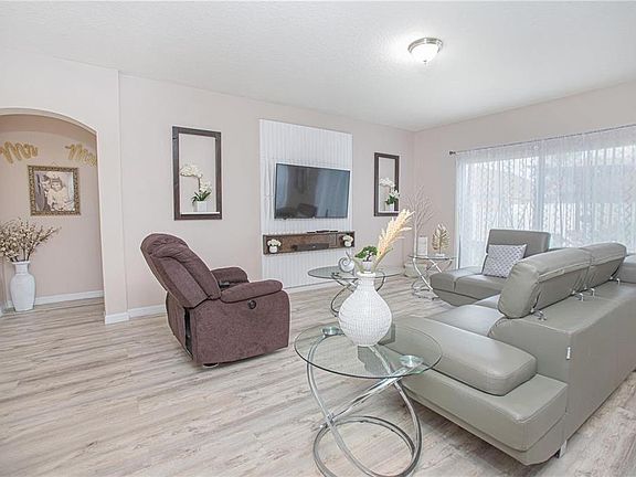 3rd image of 3034 Morton Way #3034