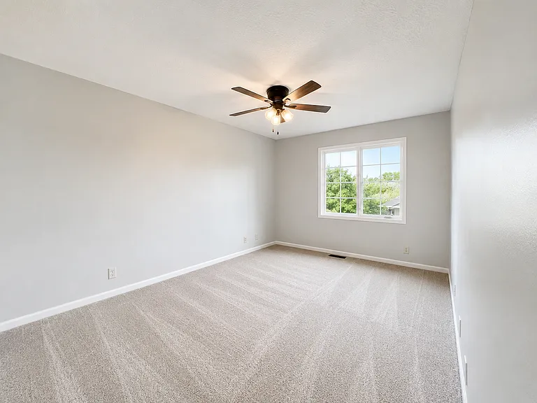 2327 Vavrina Ln — Photo 29