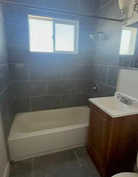 2558 Cortez St — Photo 4