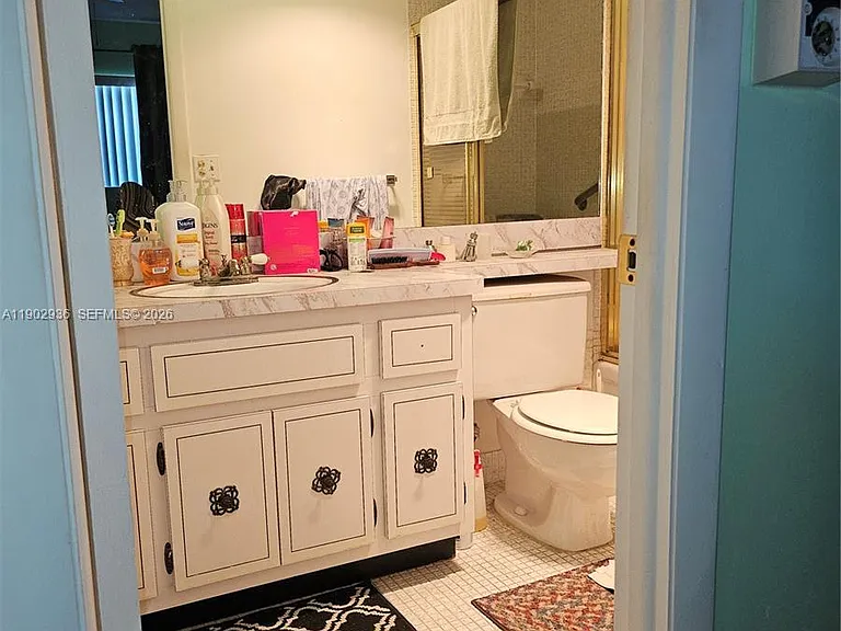 5121 W Oakland Park Blvd #211 — Photo 14