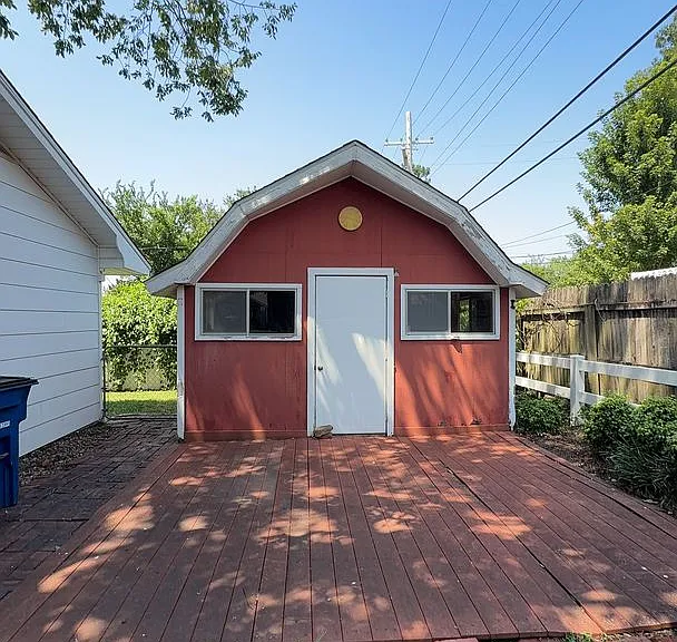 5443 S Marion Ave E — Photo 21