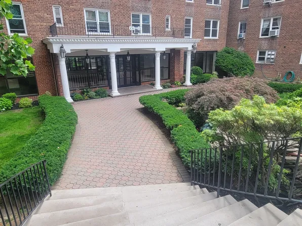 63-61 Yellowstone Boulevard image 1 of 21