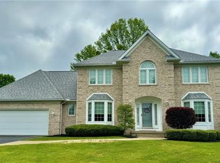 2043 Celestial Dr NE, Warren, OH