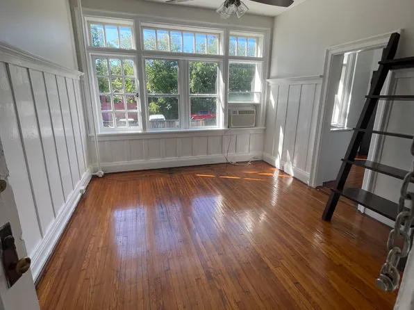 7904 Saint Charles Ave, New Orleans, LA