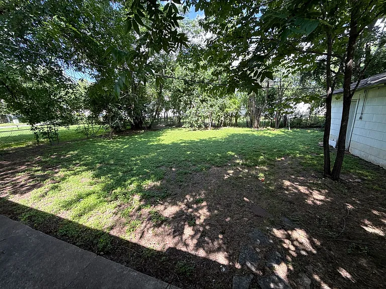 303 Cloud St — Photo 7