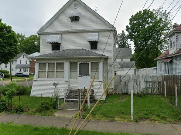 2250 11th St SW, Akron, OH 44314