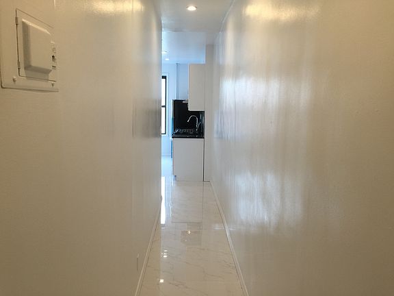 4th image of 548 Driggs Ave APT 9